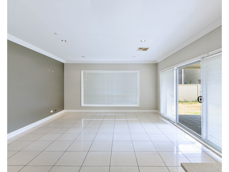 13  Decora Street, Mount Annan NSW 2567
