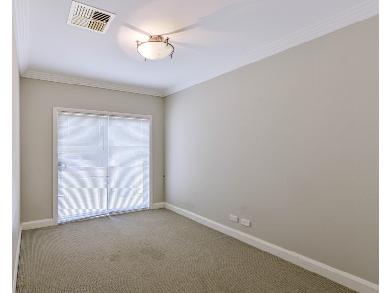 13  Decora Street, Mount Annan NSW 2567