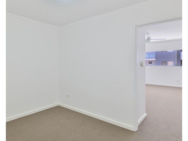 18/31-35 Chamberlain Street, Campbelltown NSW 2560