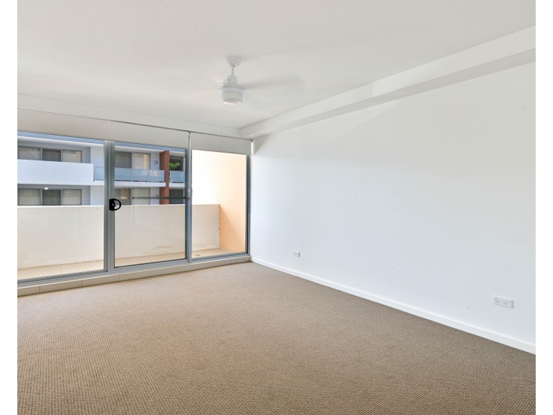 18/31-35 Chamberlain Street, Campbelltown NSW 2560