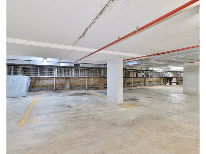 18/31-35 Chamberlain Street, Campbelltown NSW 2560