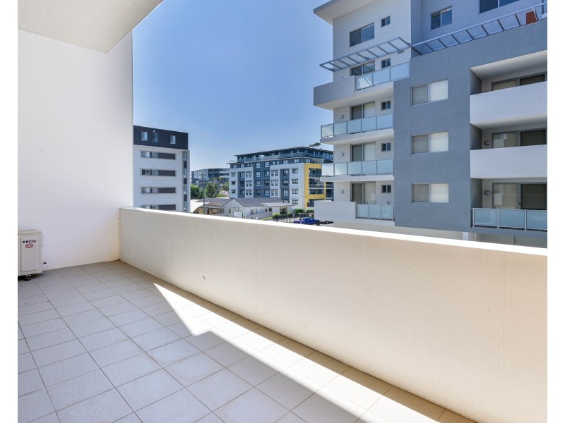 18/31-35 Chamberlain Street, Campbelltown NSW 2560