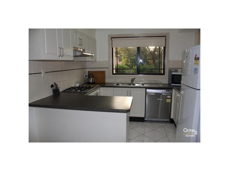 1/2-4 CECIL AVENUE, Castle Hill NSW 2154