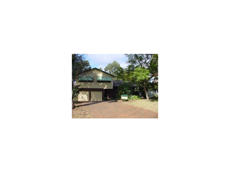 17 ENGLISH AVENUE, Castle Hill NSW 2154