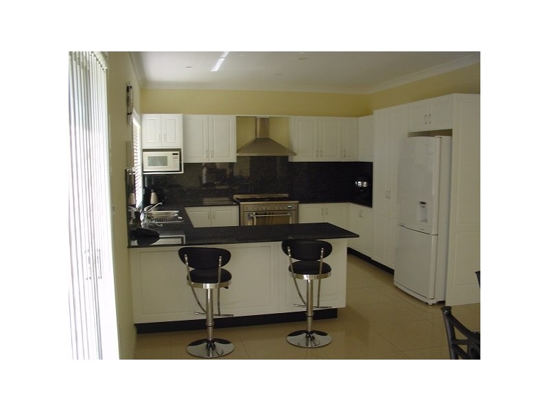 3 Glamis Pl, Castle Hill NSW 2154