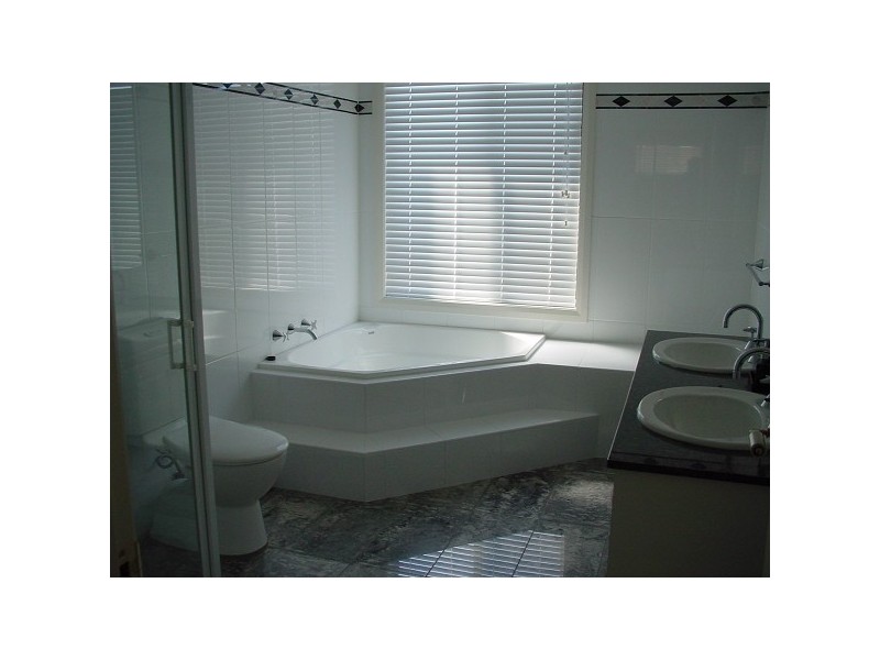 3 Glamis Pl, Castle Hill NSW 2154