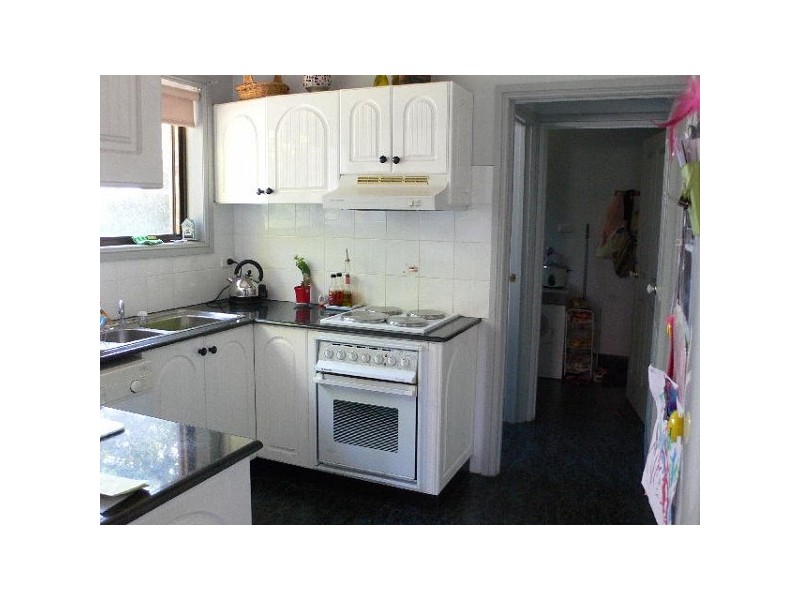 13B Burton Avenue, Northmead NSW 2152