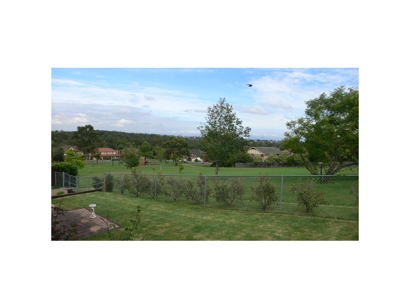 8 Penrhyn Place, Castle Hill NSW 2154