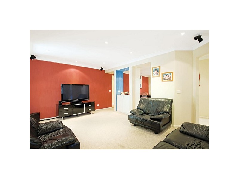 26 Highclere Place, Castle Hill NSW 2154