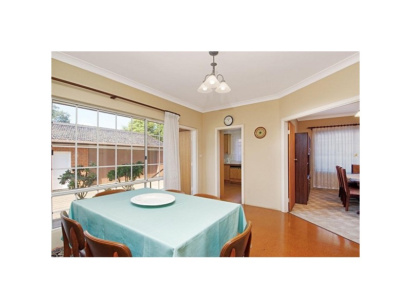 98 Darcey Rd, Castle Hill NSW 2154