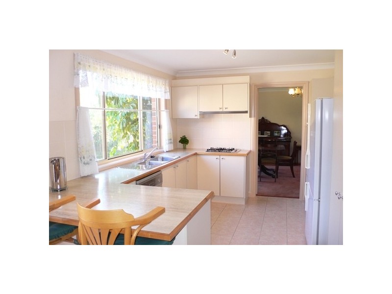 38 Beaumaris Ave, Castle Hill NSW 2154