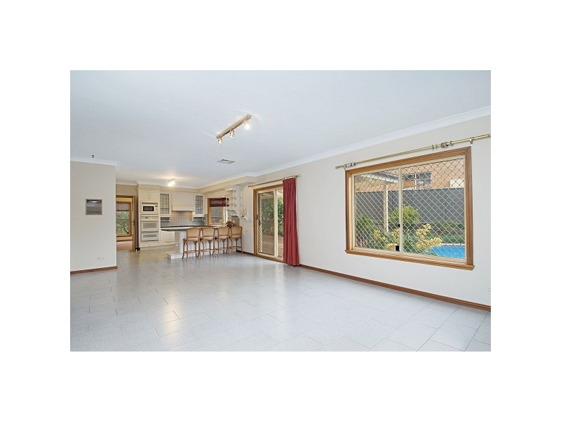 2 Anneliese Place, Castle Hill NSW 2154