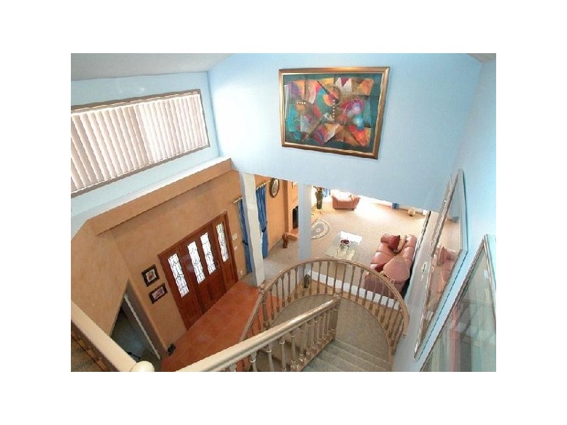 17 Fairgreen Place, Castle Hill NSW 2154