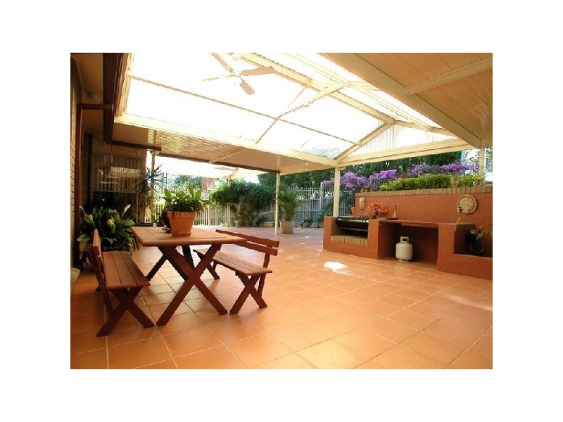 17 Fairgreen Place, Castle Hill NSW 2154