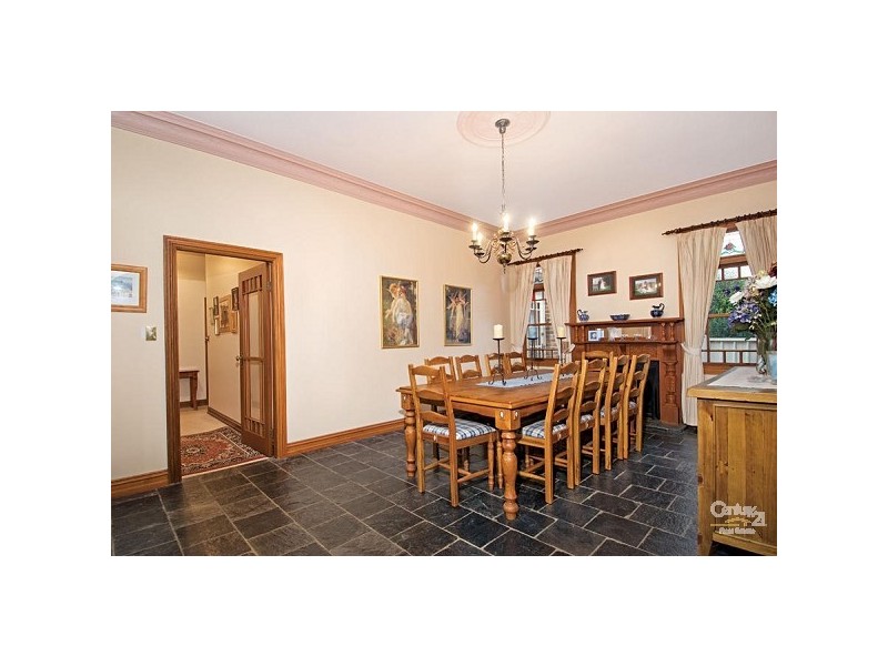 5 Leura Place, Prospect NSW 2148