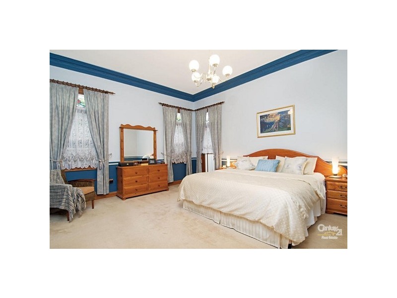 5 Leura Place, Prospect NSW 2148