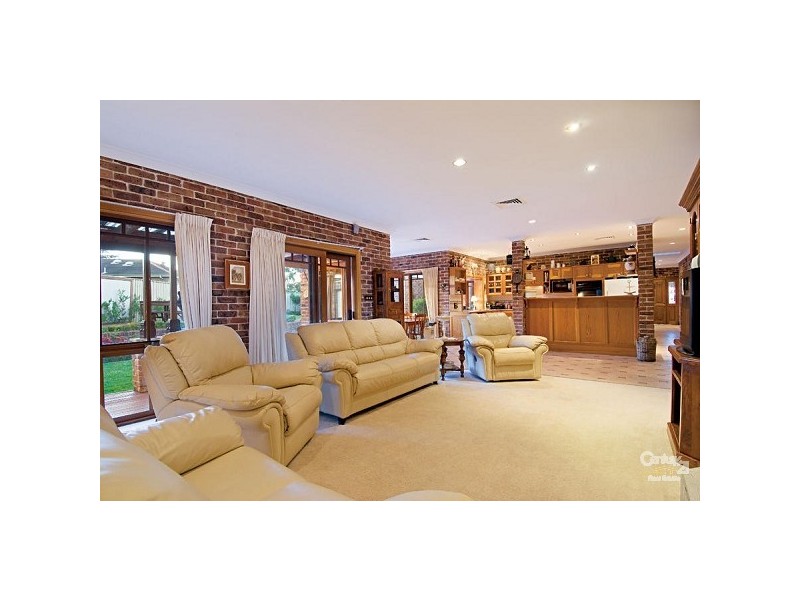 32 Boden Place, Castle Hill NSW 2154