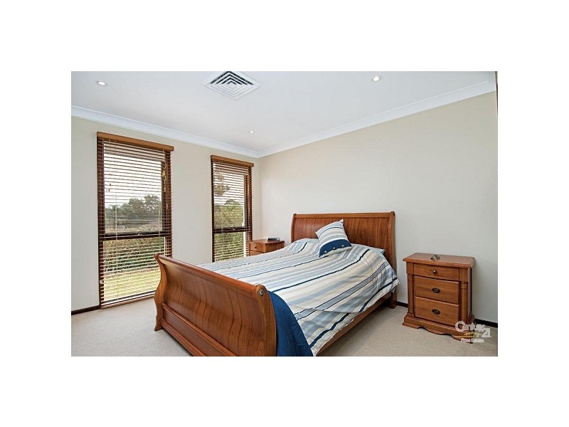 87 Caroline Chisholm Drive, Winston Hills NSW 2153