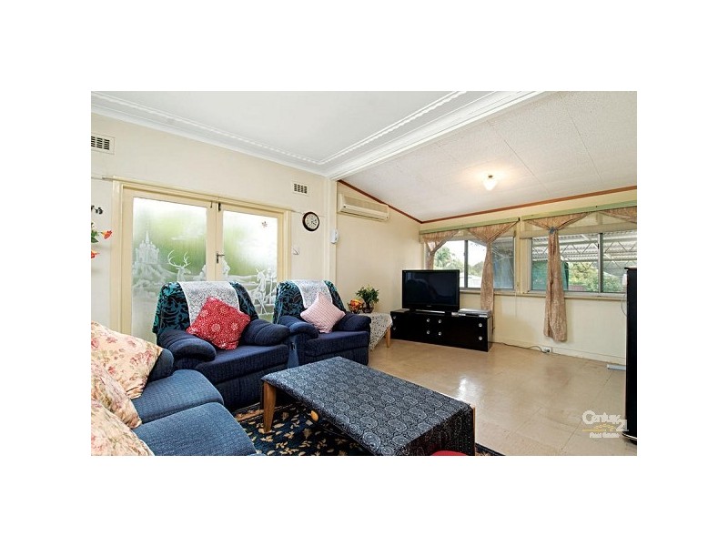 2 Cook Street, Croydon Park NSW 2133