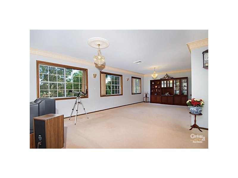 74 Telfer Rd, Castle Hill NSW 2154