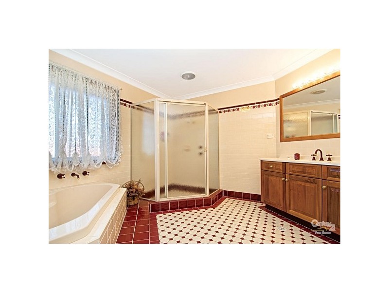 24 Crown Terrace, Bella Vista NSW 2153