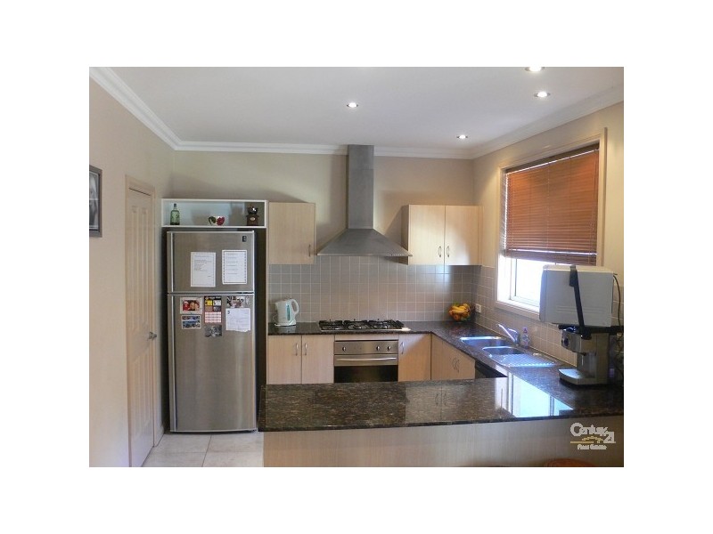 8/11 Harrington Avenue, Castle Hill NSW 2154