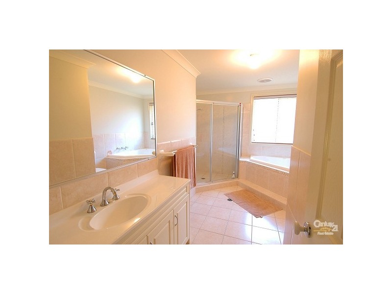 52 Beaumaris Avenue, Castle Hill NSW 2154