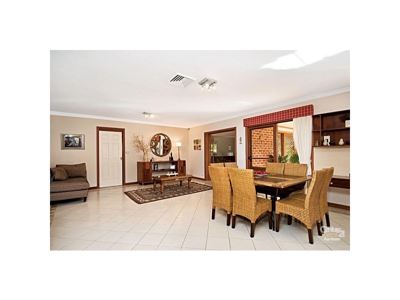 8 Settlers Close, Castle Hill NSW 2154