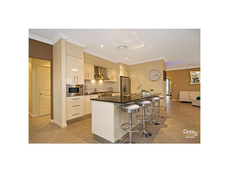 8 Rawson Street, Stanhope Gardens NSW 2768