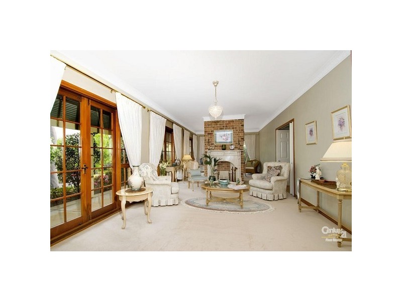 2 Wongajong Close, Castle Hill NSW 2154