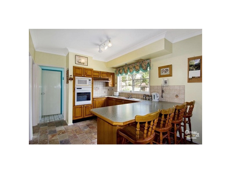 18 Chapman Avenue, Castle Hill NSW 2154