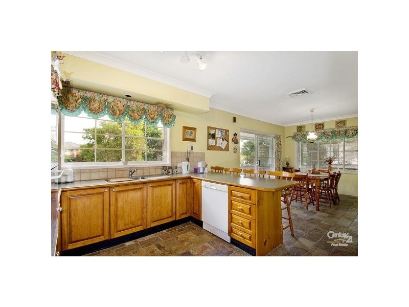 18 Chapman Avenue, Castle Hill NSW 2154