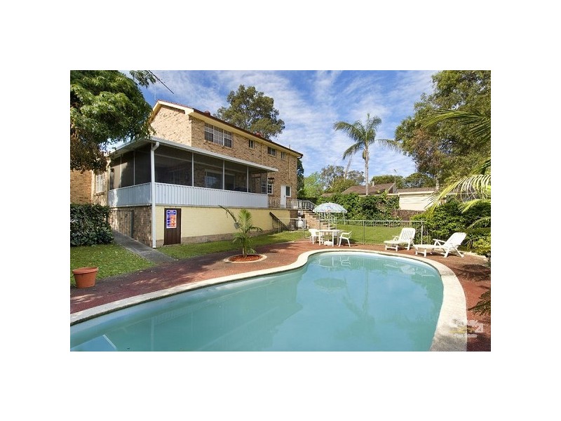 18 Chapman Avenue, Castle Hill NSW 2154