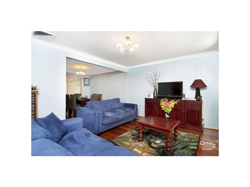 61 Craigmore Drive, Kellyville NSW 2155