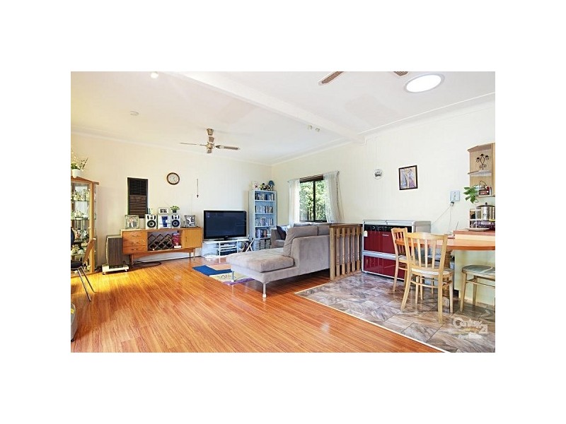 4 Dan Crescent, Castle Hill NSW 2154