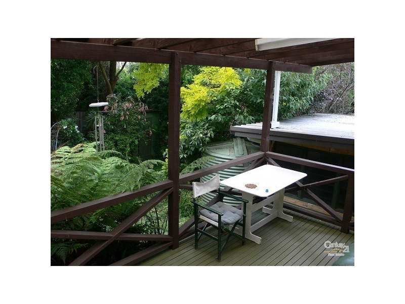 4 Dan Crescent, Castle Hill NSW 2154