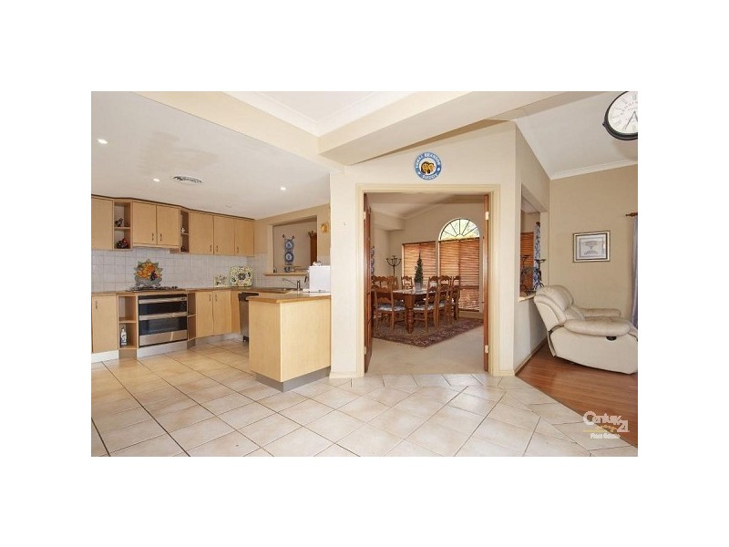 6 Hillsborough Way, Baulkham Hills NSW 2153