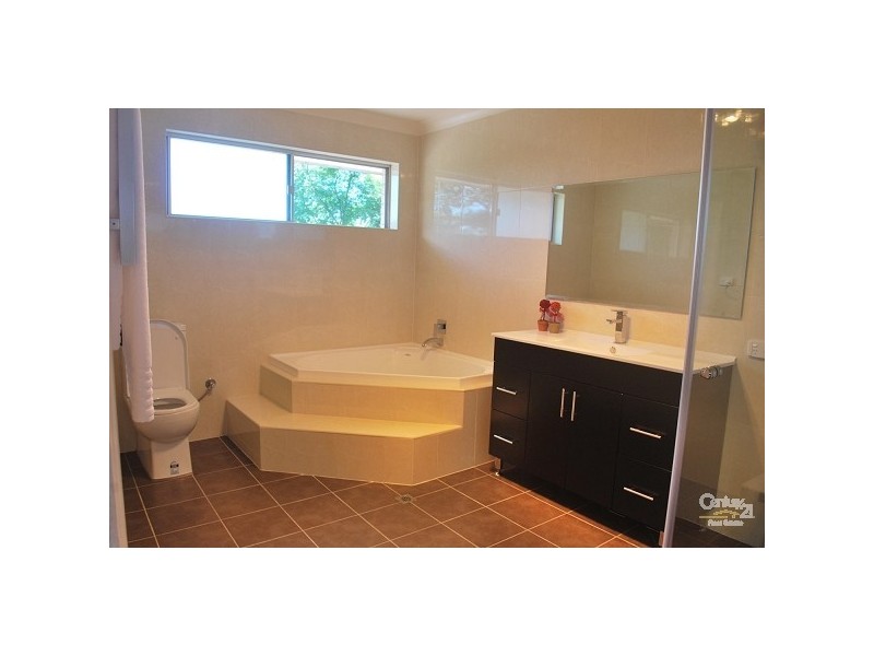 27 Lockhart Avenue, Castle Hill NSW 2154