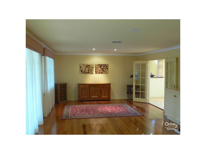 36 Woodhill St, Castle Hill NSW 2154