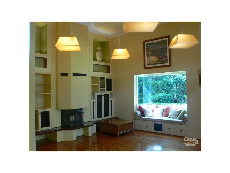 36 Woodhill St, Castle Hill NSW 2154