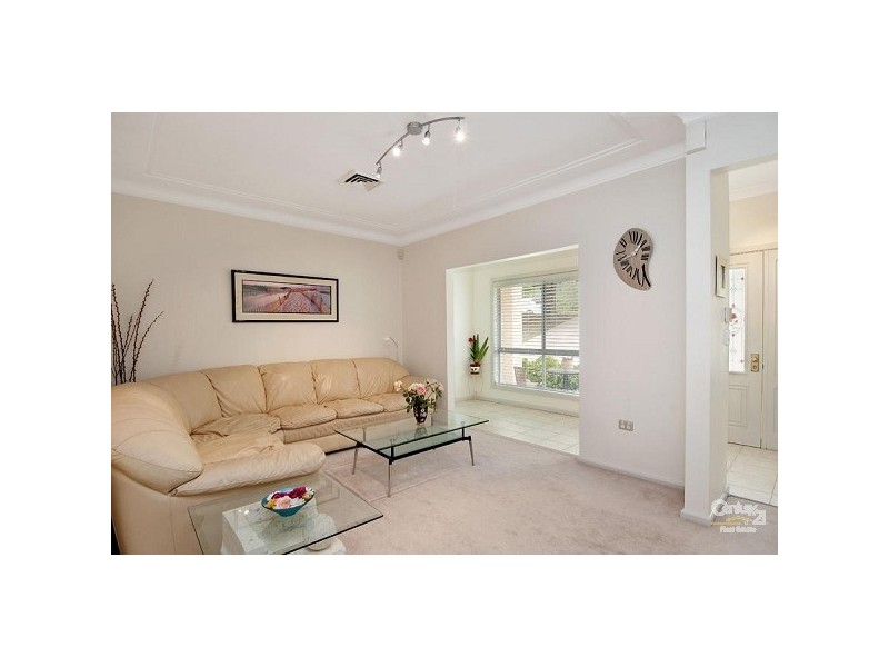 16 Dan Cres, Castle Hill NSW 2154