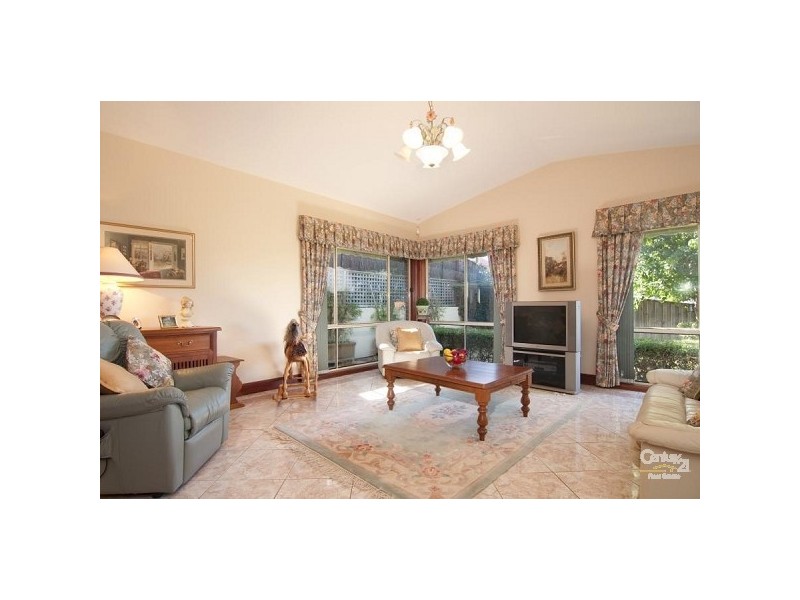 4 Grantown Court, Castle Hill NSW 2154