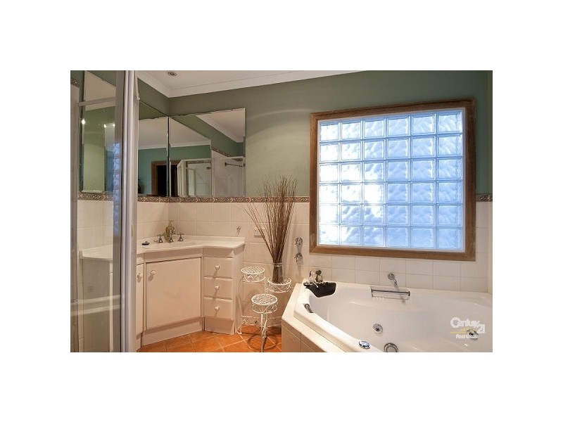 32 Parsonage Road, Castle Hill NSW 2154