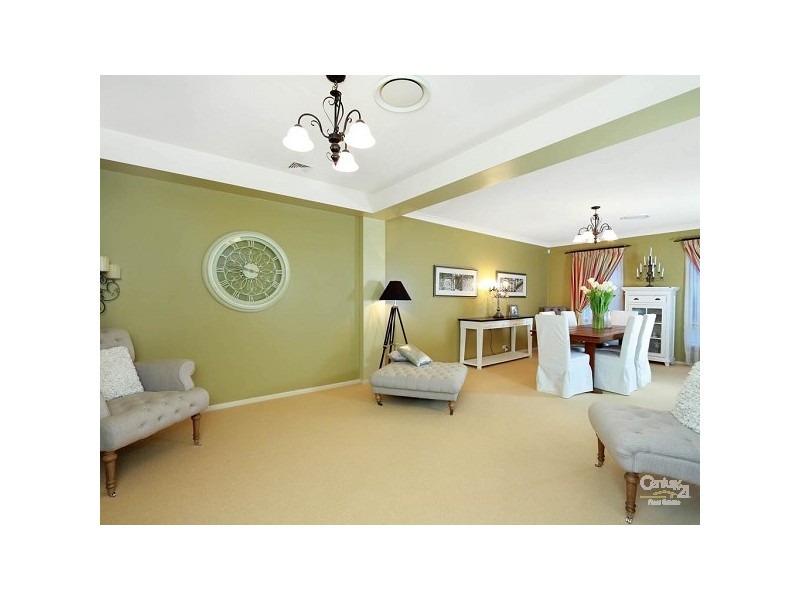 21 Strathfillan Way, Kellyville NSW 2155