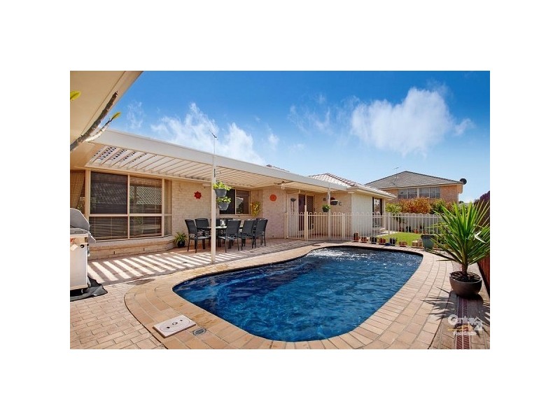 19 Connaught Circuit, Kellyville NSW 2155