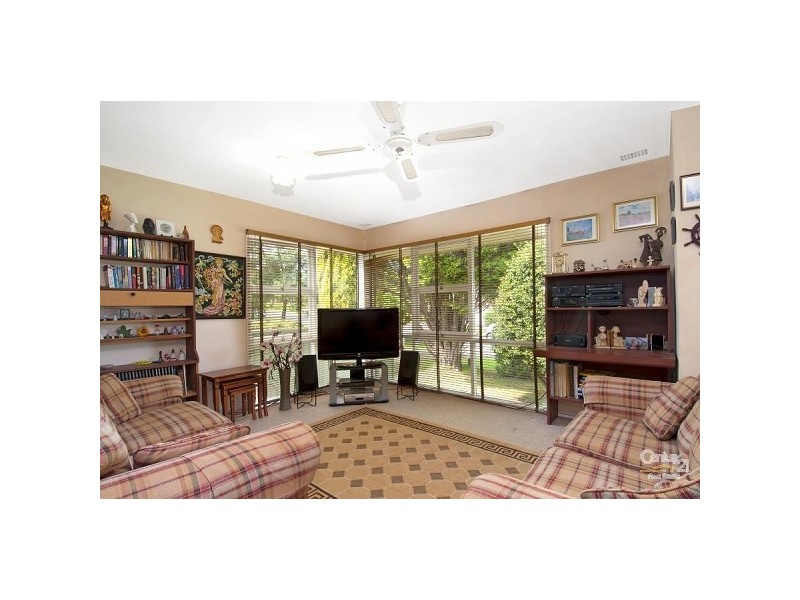 35 Warwick Parade, Castle Hill NSW 2154