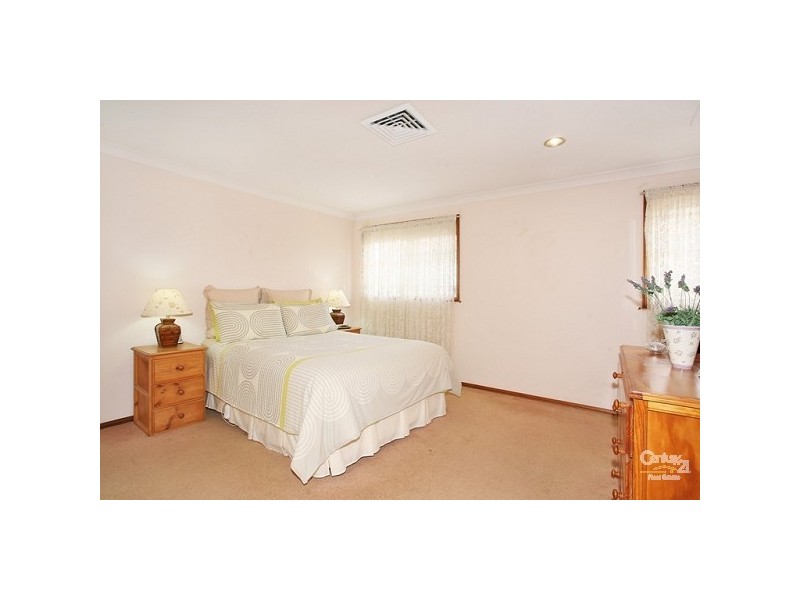 24 Gaiwood Place, Castle Hill NSW 2154
