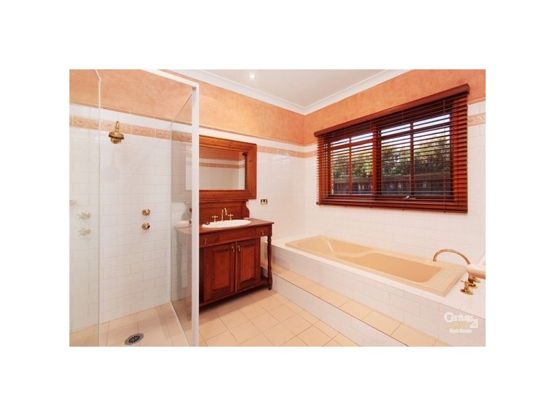 32 Boden Place, Castle Hill NSW 2154