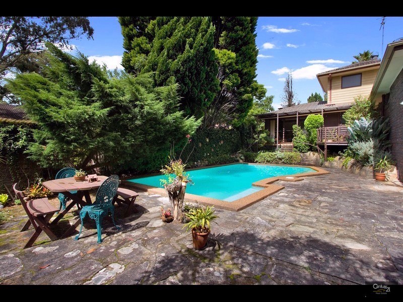 54 Dresden Avenue, Castle Hill NSW 2154