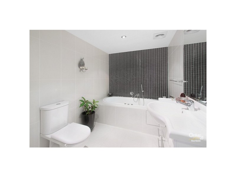 60/2-4 Purser Avenue, Castle Hill NSW 2154